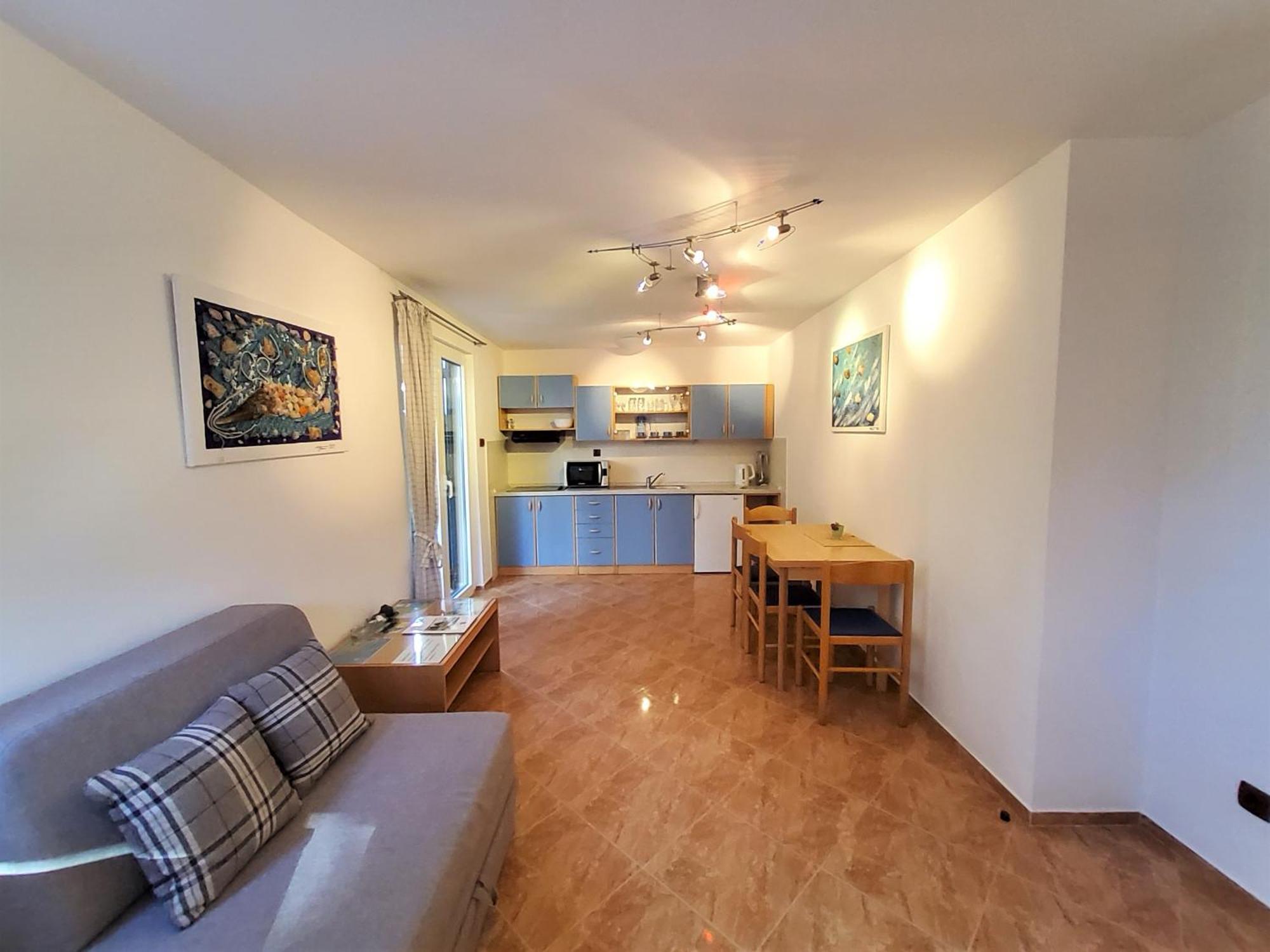 Apartments Petra I Karlo Turanj Rom bilde